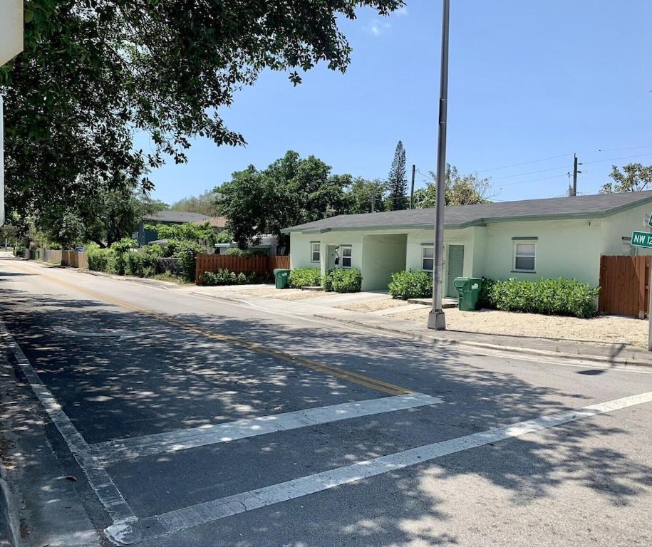 Deco Drive Miami • Near Hard Rock Stadium • South Beach • Wynwood Exterior foto