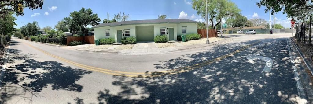 Deco Drive Miami • Near Hard Rock Stadium • South Beach • Wynwood Exterior foto